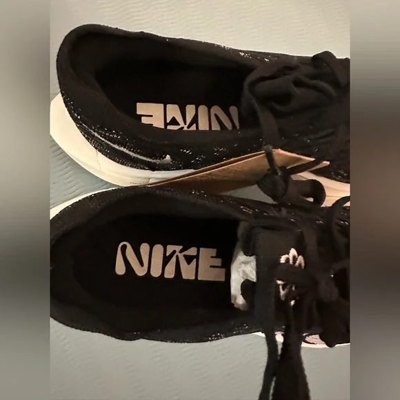New men’s Nike, sneakers size 8,5